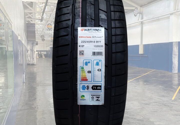 esta imagem se refere ao Pneu 225/45R18 Hankook Ventus S1 EVO3 K127 91Y