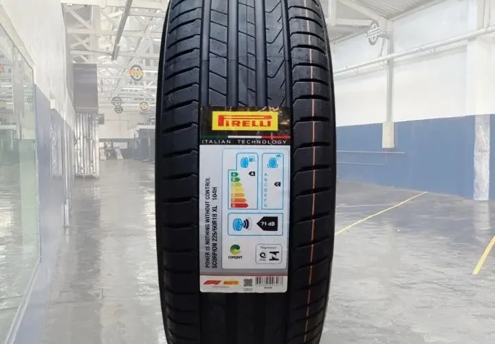 Pneu 225/60R18 Pirelli Scorpion 104H