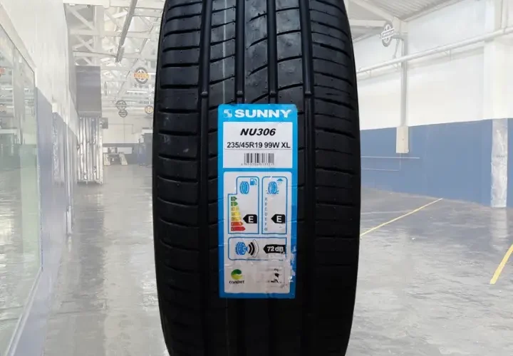 Pneu 235/45R19 Sunny NU306 99W