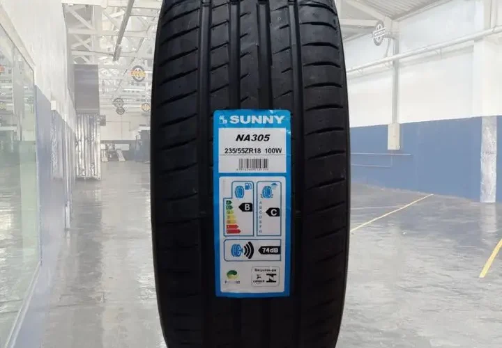 Pneu 235/55R18 Sunny NA305 100W